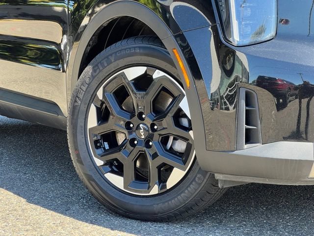 Certified 2024 Kia Sorento S FWD image 2