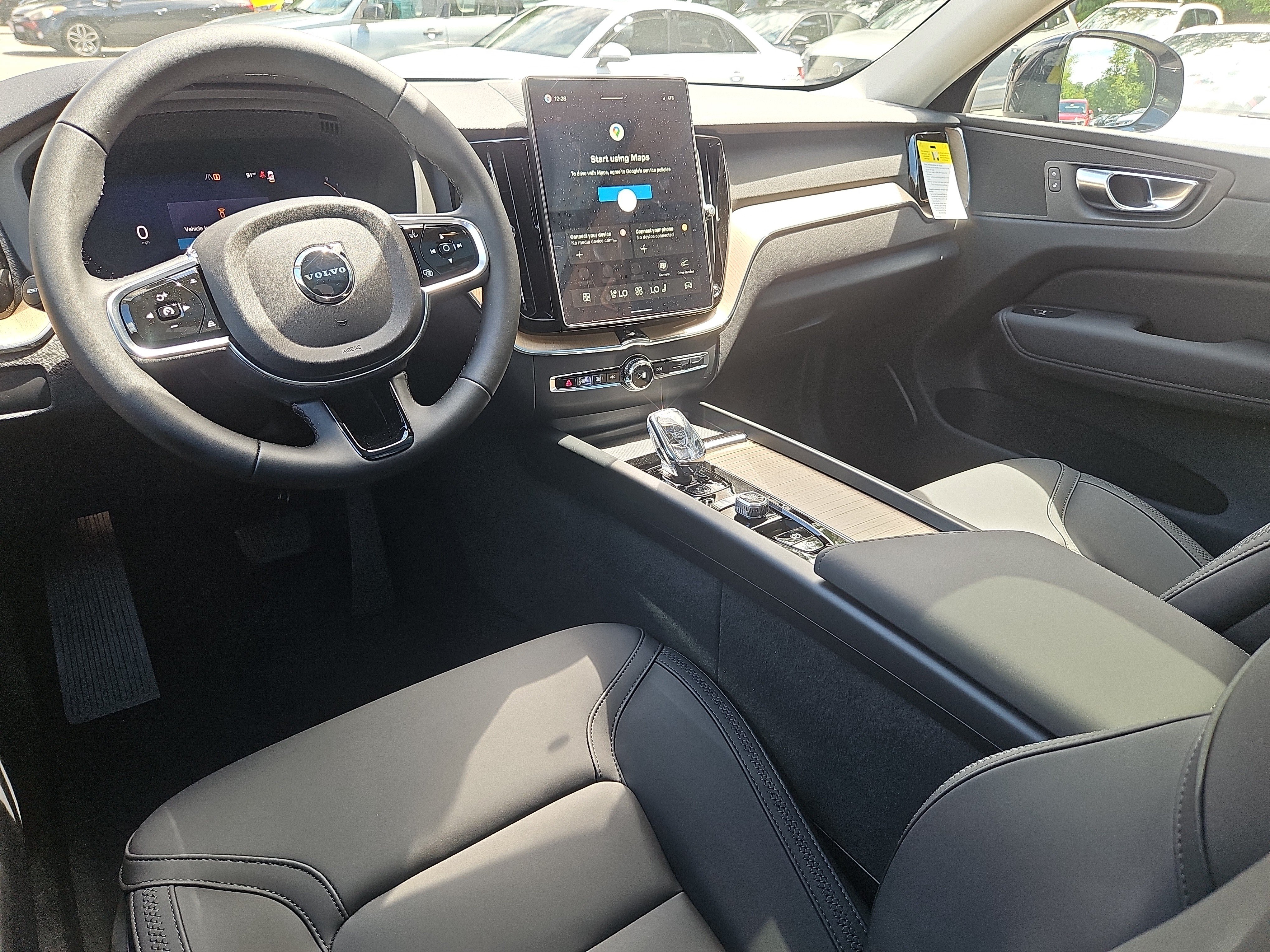 New 2026 Volvo XC60 B5 Plus w/ Protection Package Premier AWD/4WD image 3