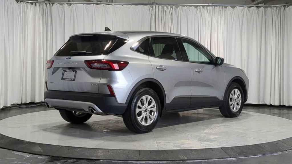 Used 2023 Ford Escape Active AWD/4WD image 10