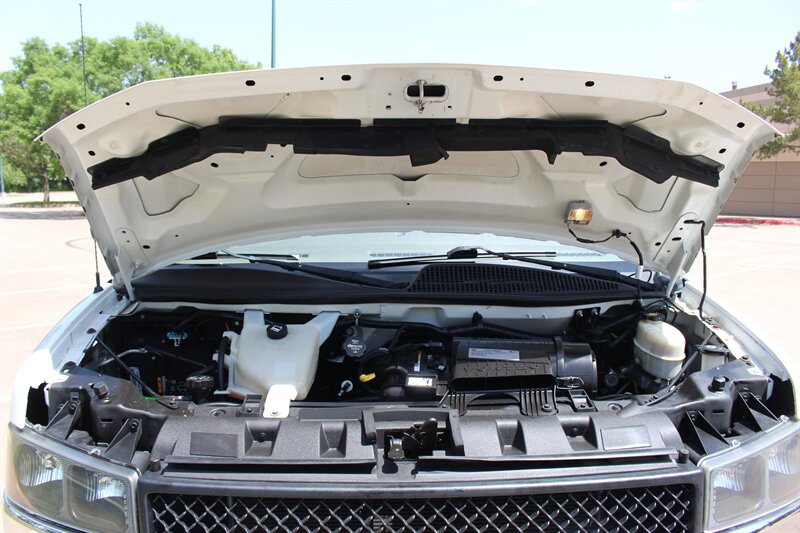 Used 2016 Chevrolet Express 3500 LT w/ LT Preferred Equipment Group RWD image 35