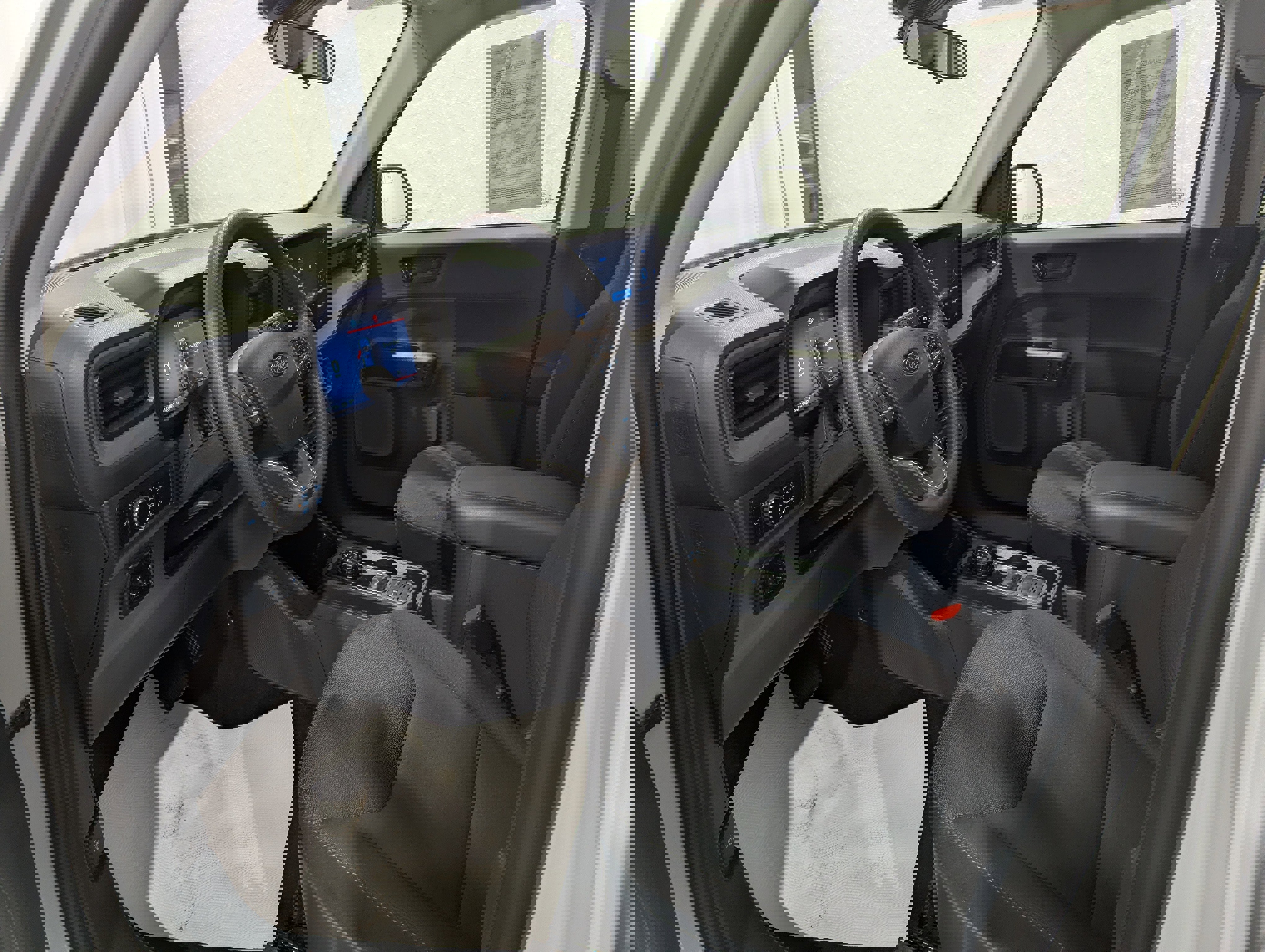 Used 2025 Ford Maverick XL w/ 4K Tow Package image 13