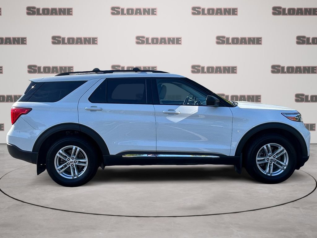 Used 2022 Ford Explorer XLT w/ Equipment Group 202A AWD/4WD image 6