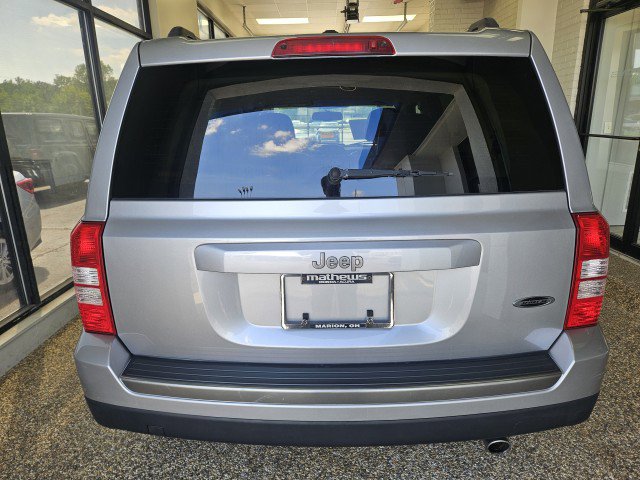 Used 2016 Jeep Patriot Sport w/ Power Value Group FWD image 3
