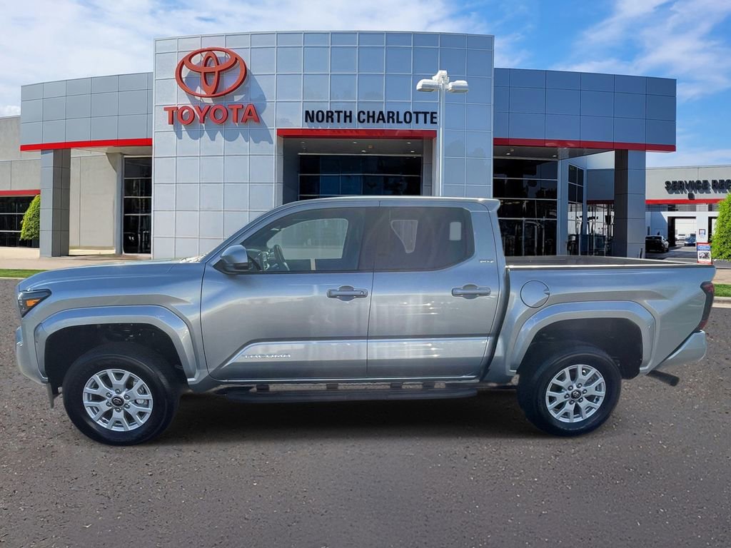 Used 2025 Toyota Tacoma SR5 image 6