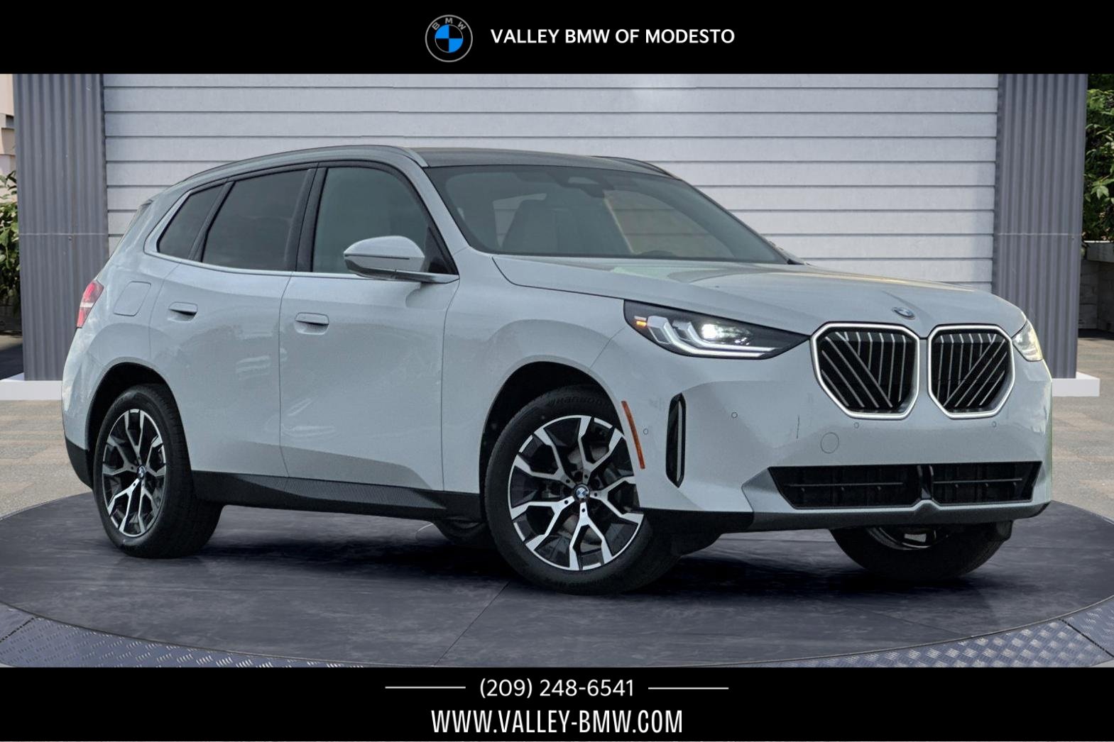 New 2026 BMW X3 xDrive30 w/ Convenience Package