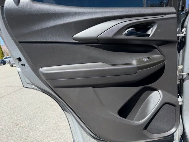 Used 2024 Chevrolet TrailBlazer LT w/ LT Cold Weather Package image 29