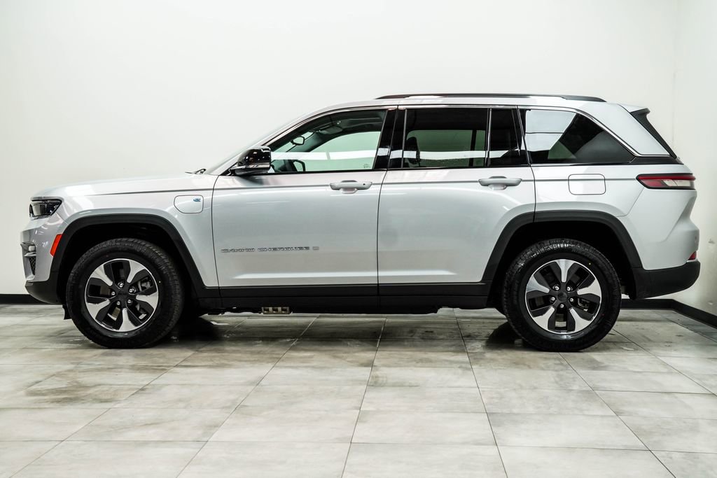 Used 2024 Jeep Grand Cherokee Limited 4xe AWD/4WD image 8