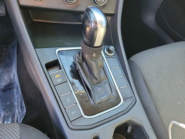 Used 2021 Volkswagen Jetta SE image 20