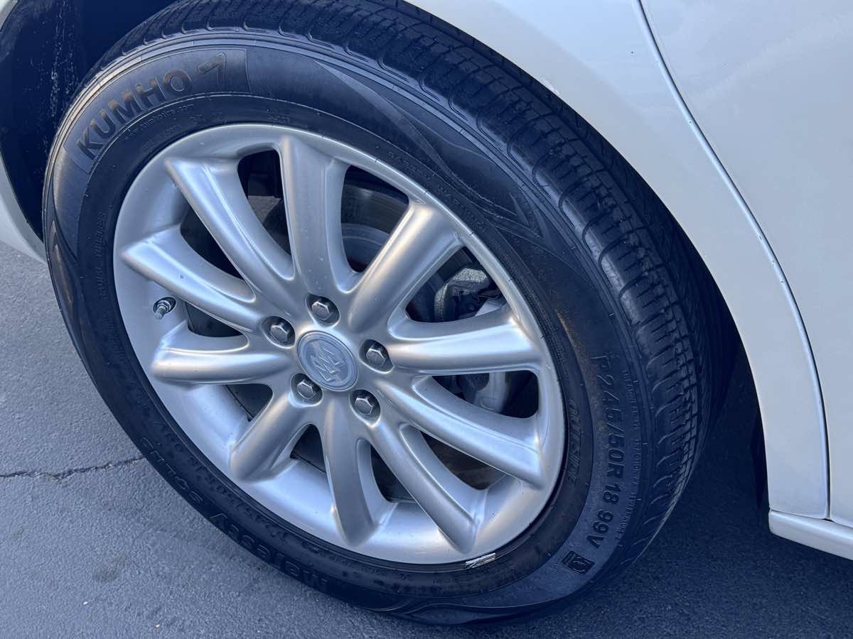 Used 2008 Buick Lucerne CXS FWD image 18