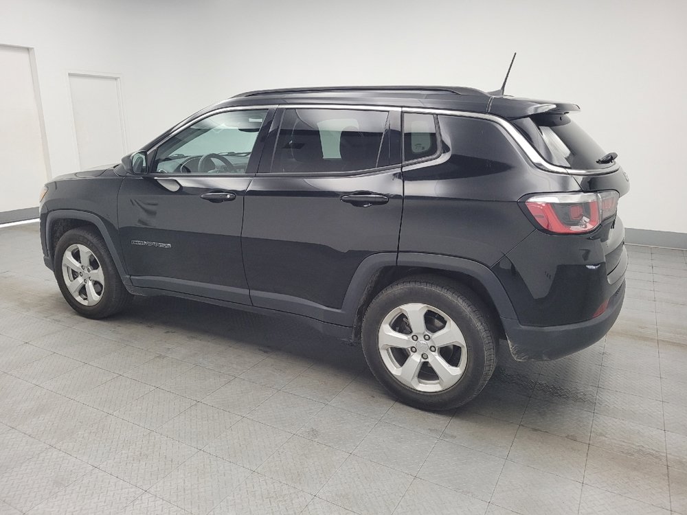 Used 2018 Jeep Compass Latitude w/ Popular Equipment Group FWD image 3