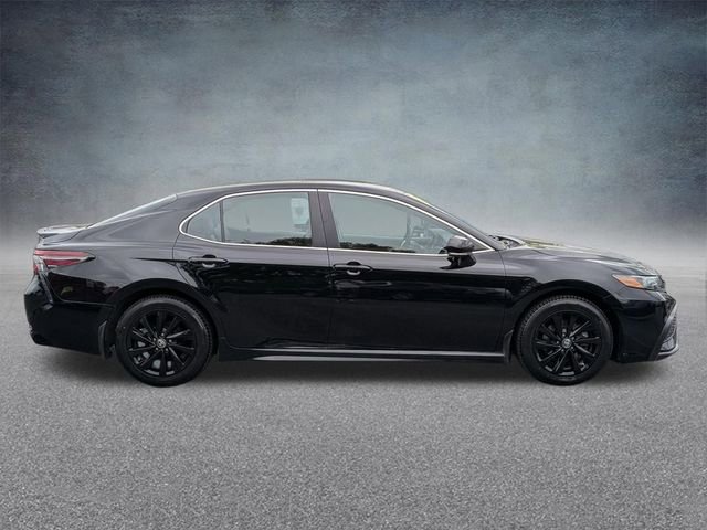 Used 2024 Toyota Camry SE FWD image 2