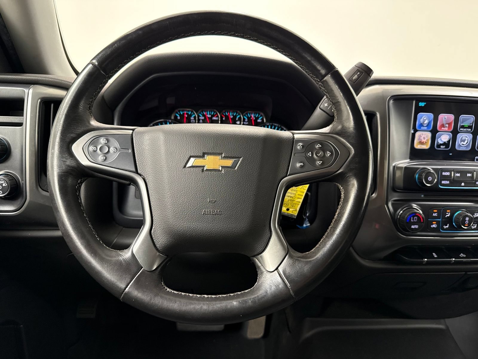 Used 2018 Chevrolet Silverado 1500 LT w/ All Star Edition AWD/4WD image 21