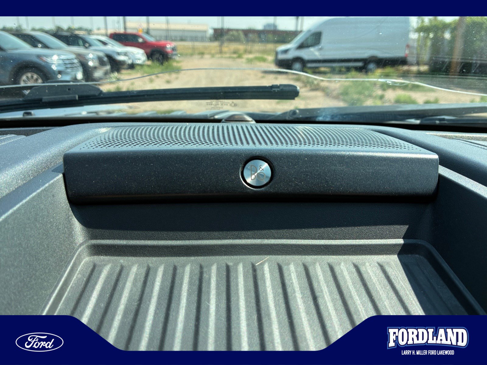 Used 2018 Ford F150 Lariat w/ Equipment Group 502A Luxury AWD/4WD image 27