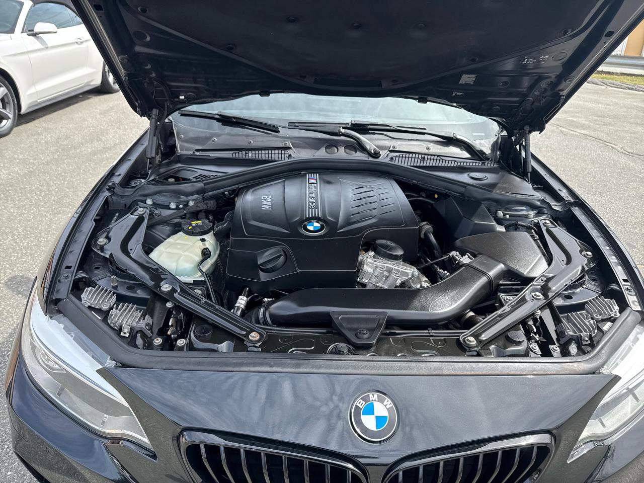 Used 2016 BMW M235i xDrive Convertible image 40