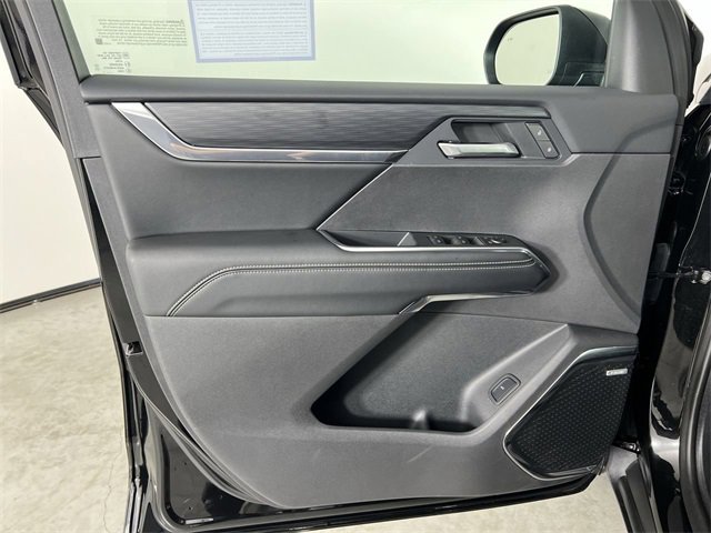 Used 2025 GMC Acadia Elevation image 23