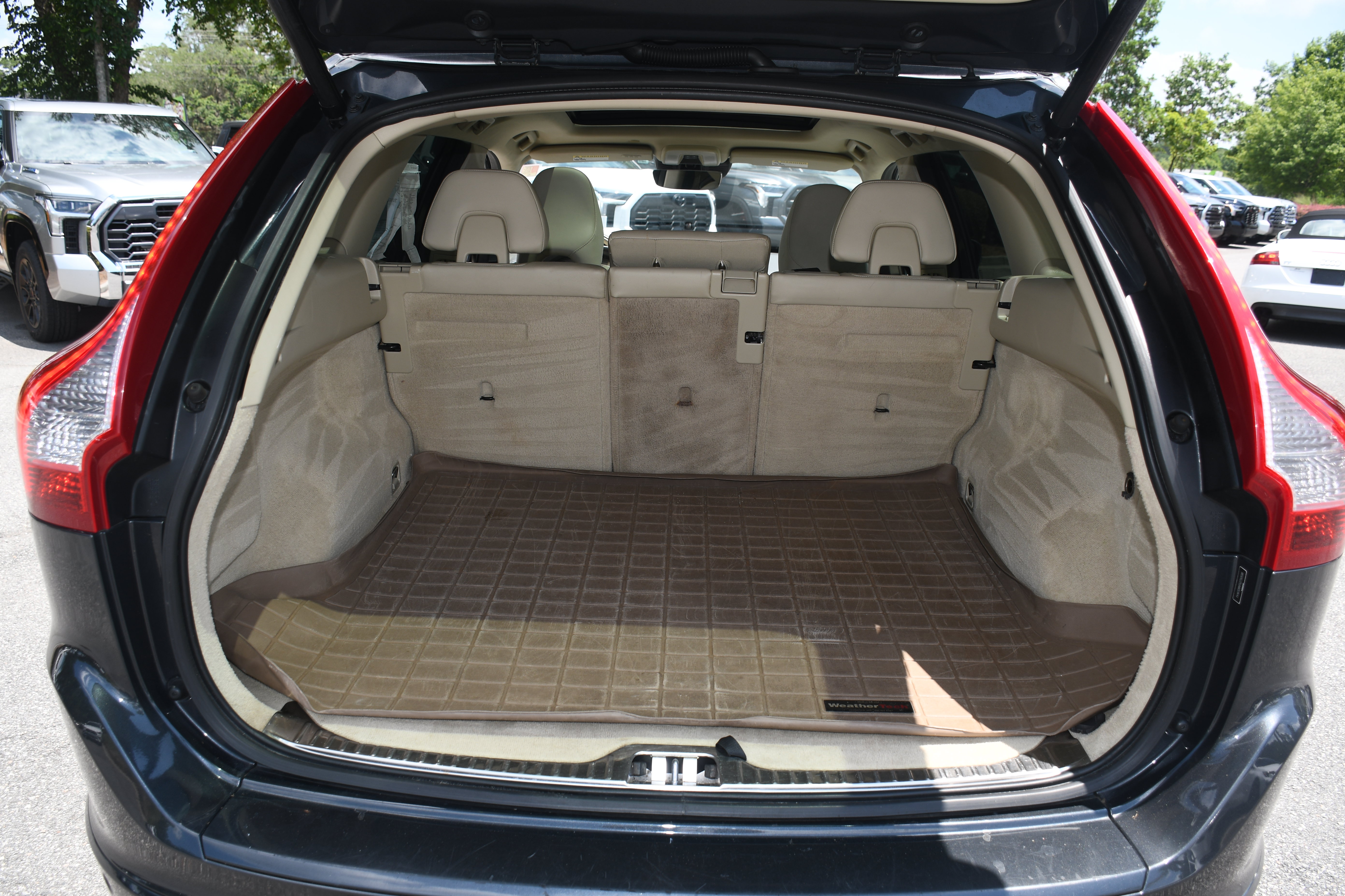 Used 2016 Volvo XC60 T5 Platinum AWD/4WD image 18