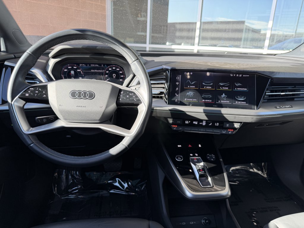 Used 2024 Audi Q4 e-tron Premium Plus w/ Premium Plus image 16