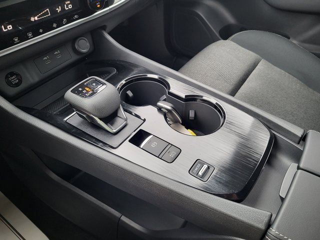 New 2026 Nissan Rogue SV image 21