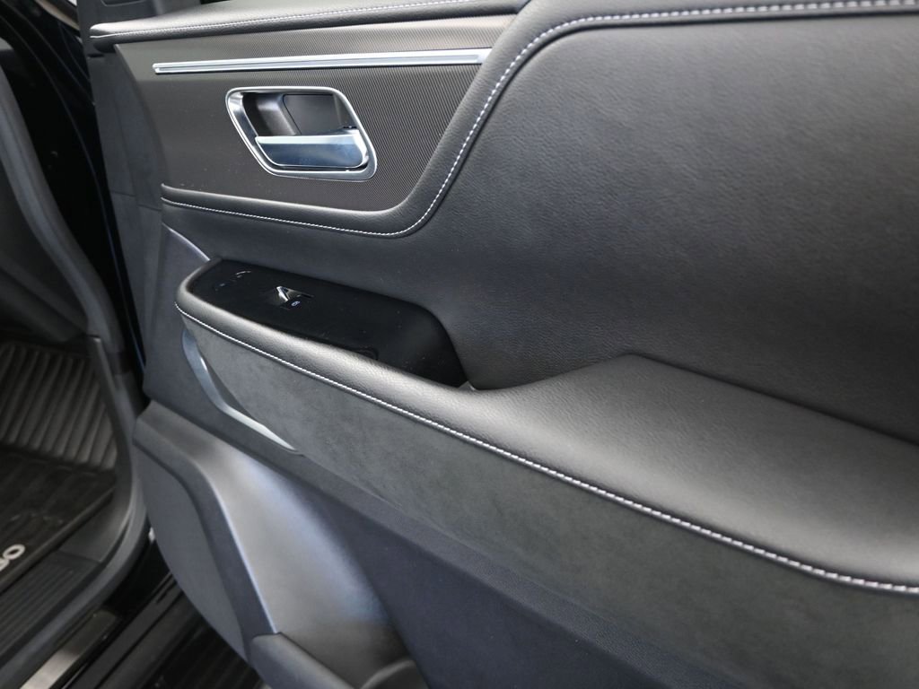 Used 2025 INFINITI QX80 Luxe RWD image 24