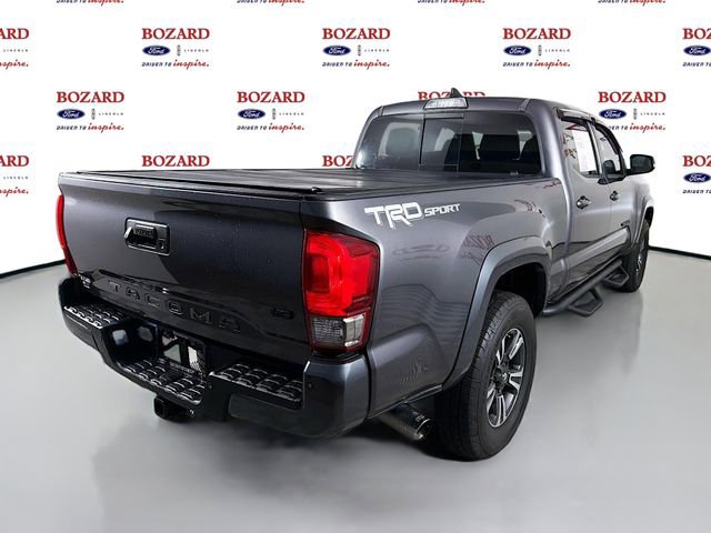 Used 2017 Toyota Tacoma TRD Sport RWD image 8