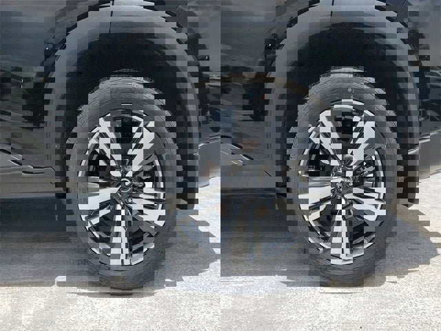 New 2025 Nissan Rogue SL w/ Tech Package image 7