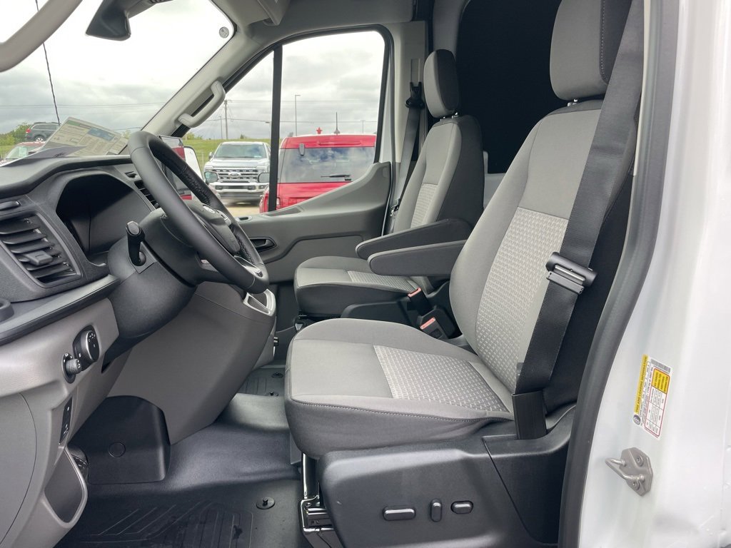 New 2026 Ford Transit 350 148 Medium Roof AWD image 7