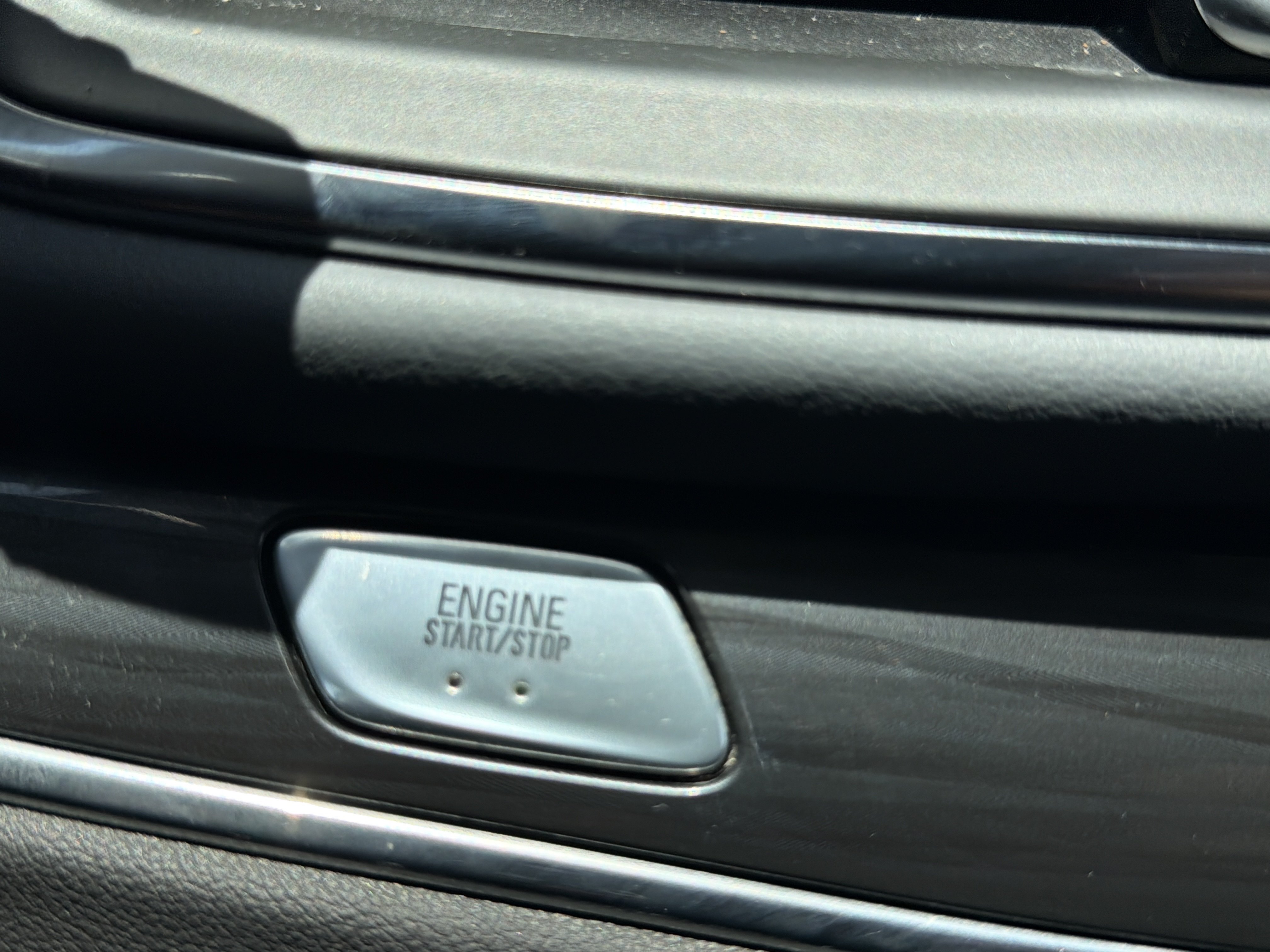 Used 2018 Buick Enclave Essence FWD image 31