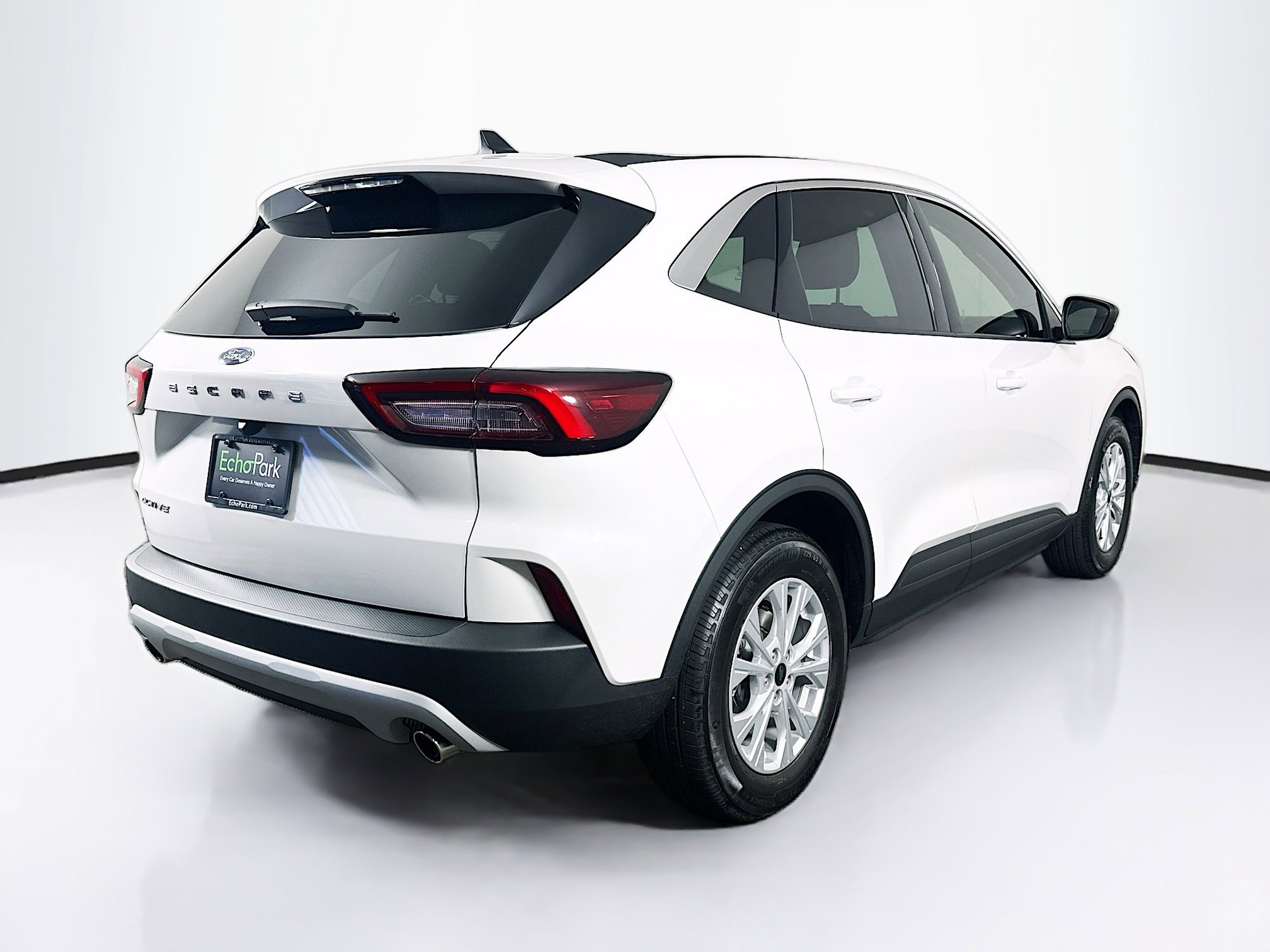 Used 2023 Ford Escape Active FWD image 9