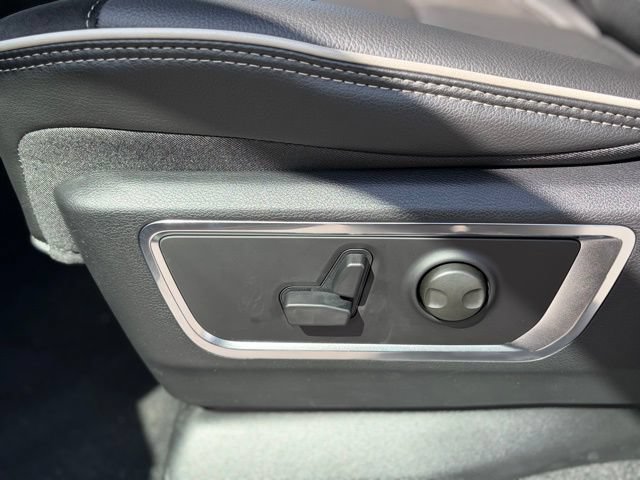 New 2026 RAM 1500 Laramie w/ Advanced Safety Group II AWD/4WD image 16
