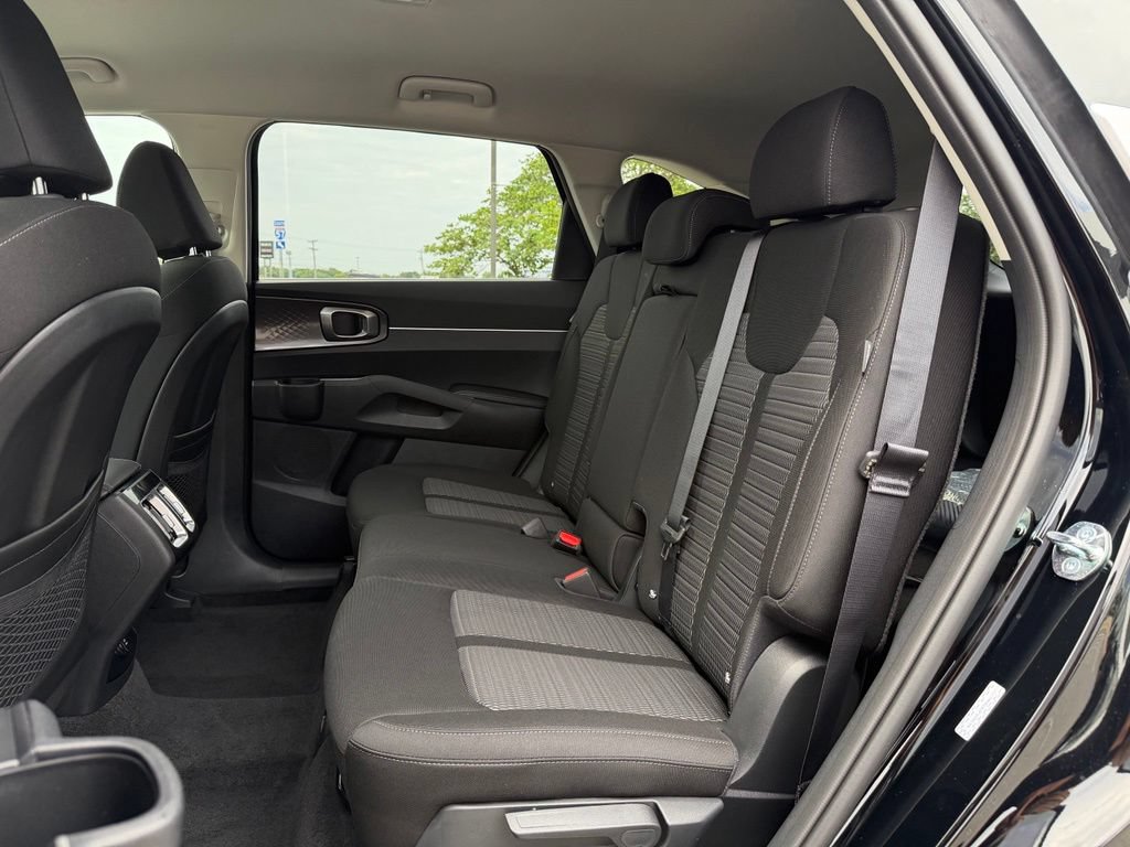 New 2026 Kia Sorento LX FWD image 25