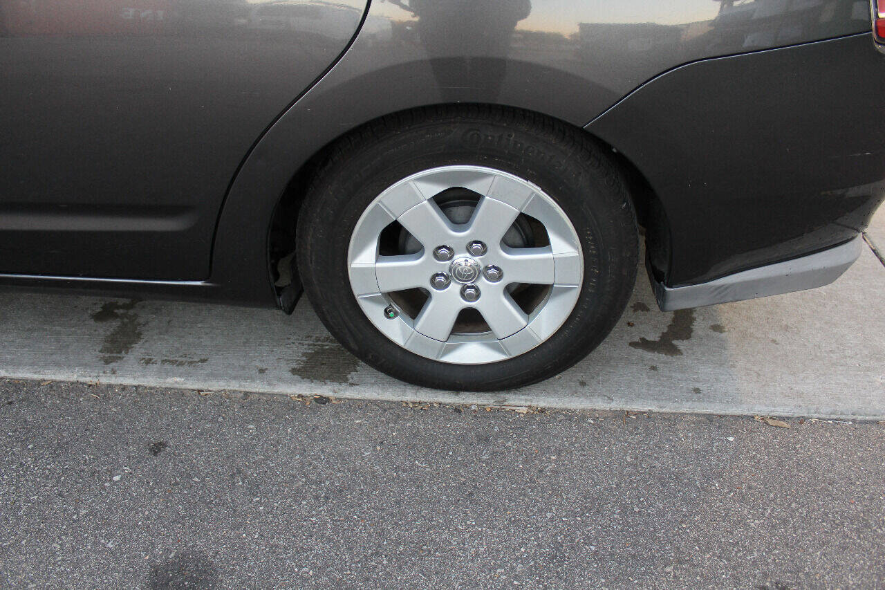 Used 2009 Toyota Prius Touring FWD image 25
