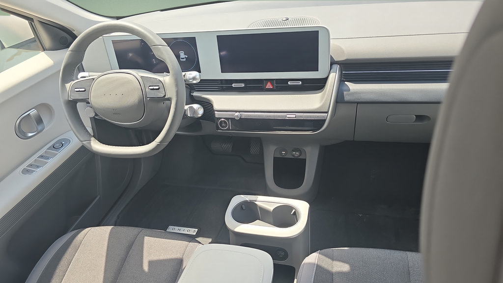 Used 2024 Hyundai Ioniq 5 SEL AWD/4WD image 11