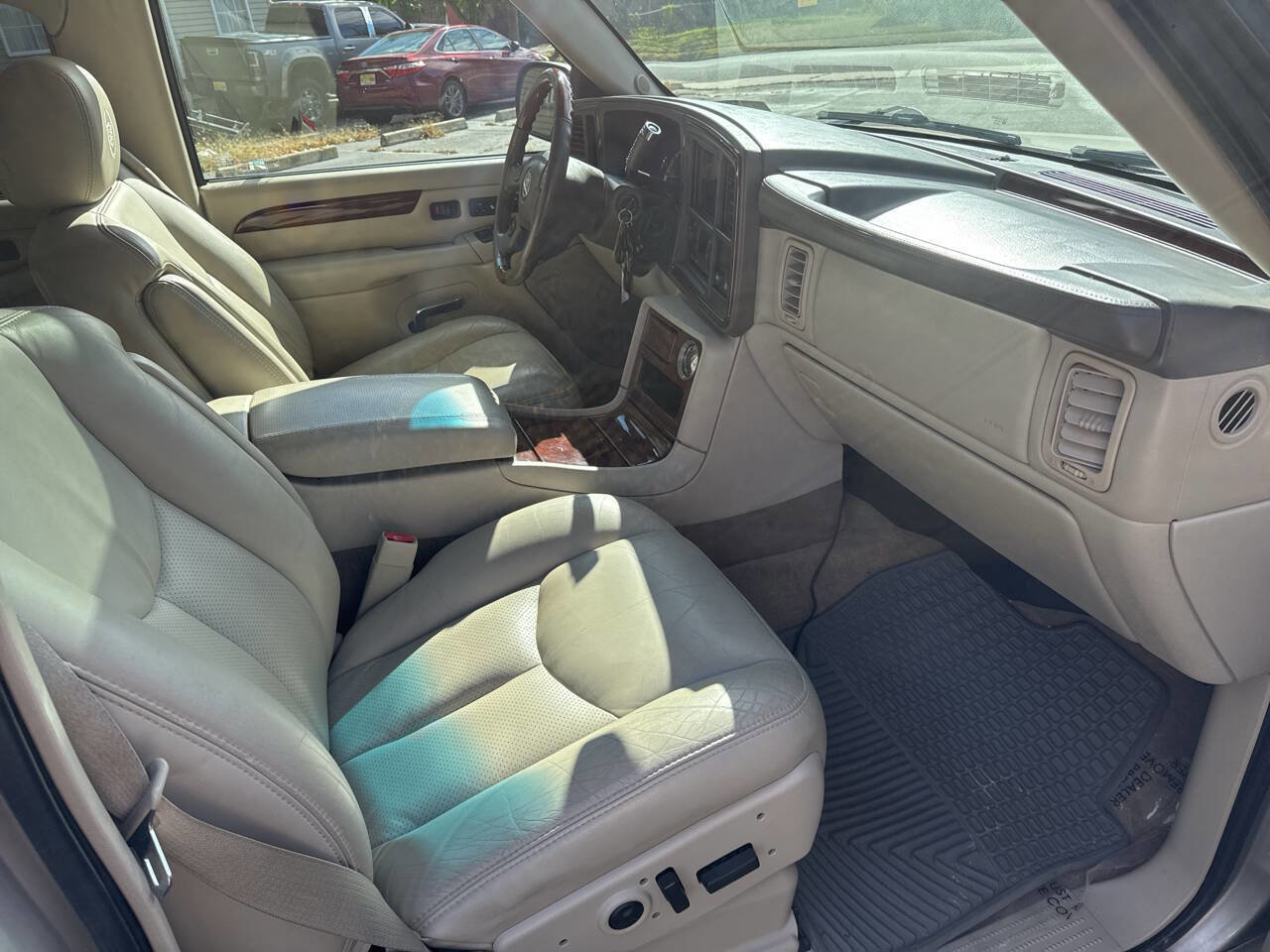 Used 2006 Cadillac Escalade AWD image 8