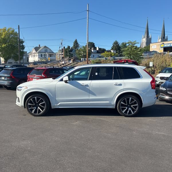 Used 2021 Volvo XC90 T6 Momentum w/ Advanced Package AWD/4WD image 4