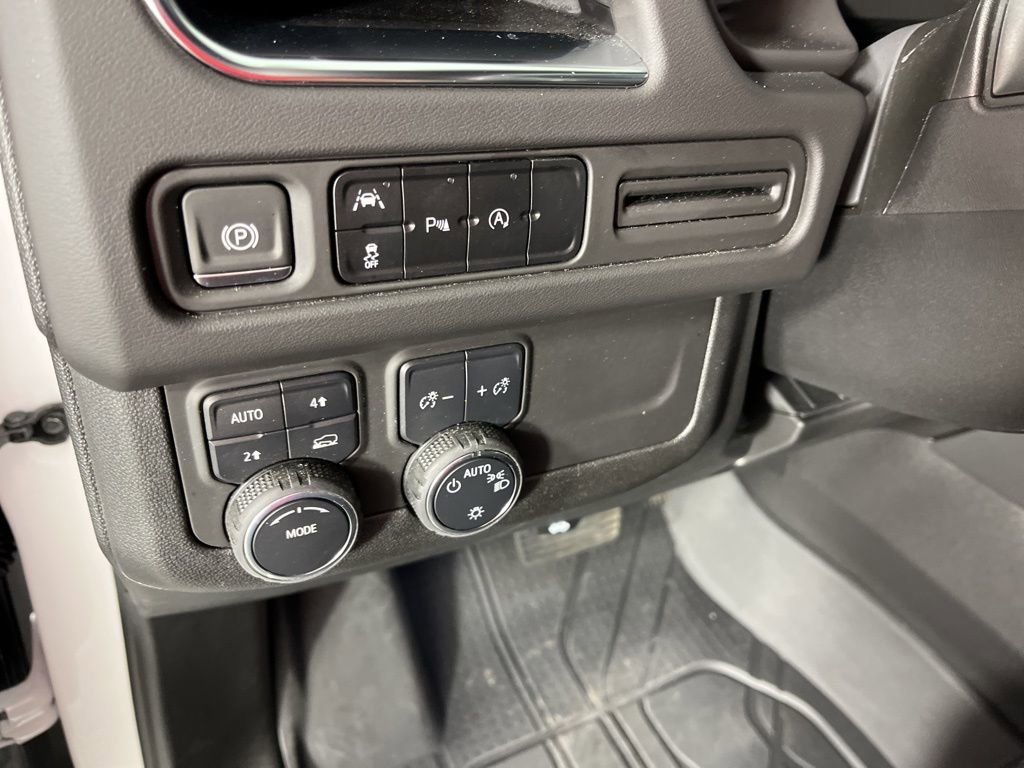 Certified 2024 Chevrolet Tahoe LS image 27