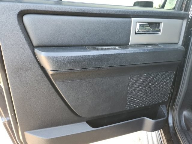 Used 2017 Ford Expedition EL Limited AWD/4WD image 26