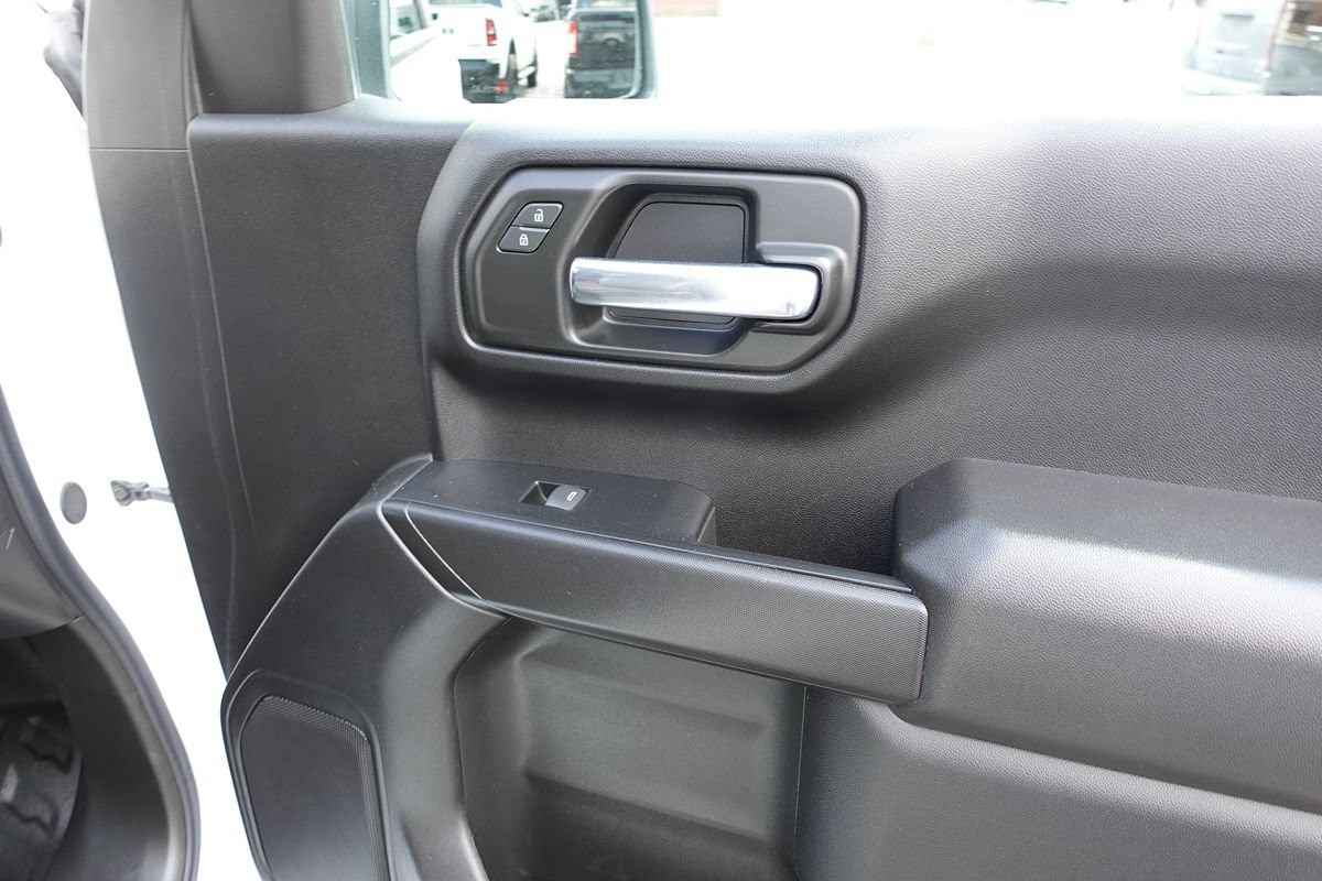 Used 2024 Chevrolet Silverado 1500 W/T w/ WT Value Package AWD/4WD image 31