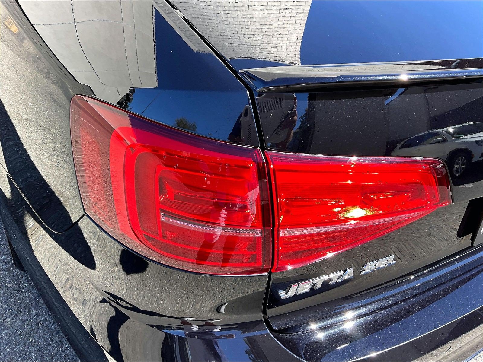 Used 2015 Volkswagen Jetta SEL Premium FWD image 28