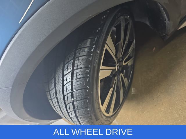 Used 2020 Volvo V60 T5 Cross Country w/ Protection Package Premier image 33