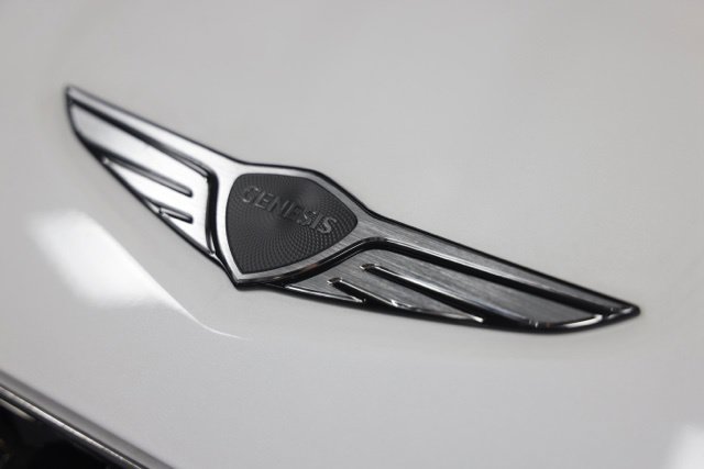 New 2026 Genesis GV70 2.5T Advanced w/ G1 Accessory Package AWD/4WD image 4