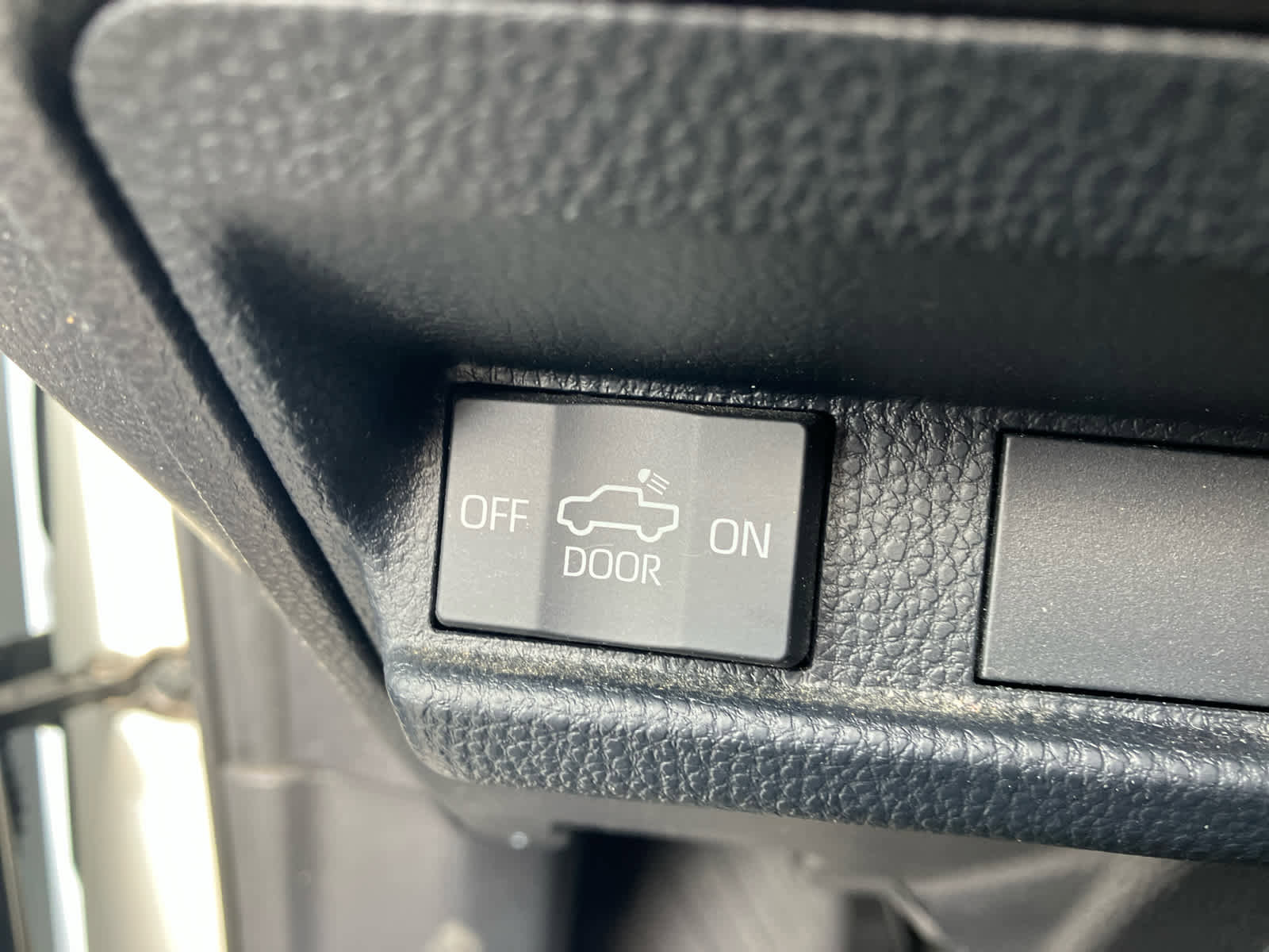 Certified 2024 Toyota Tacoma SR5 image 14