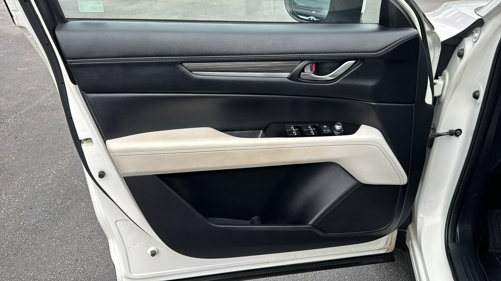 Certified 2023 MAZDA CX-5 AWD 2.5 S w/ Premium Package image 11