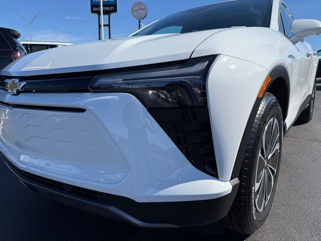 New 2026 Chevrolet Blazer EV LT FWD image 5