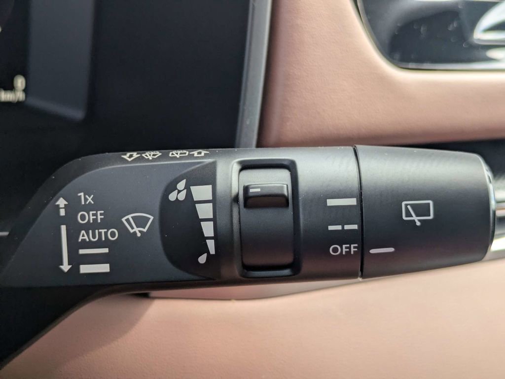 New 2026 Mitsubishi Outlander SEL image 31