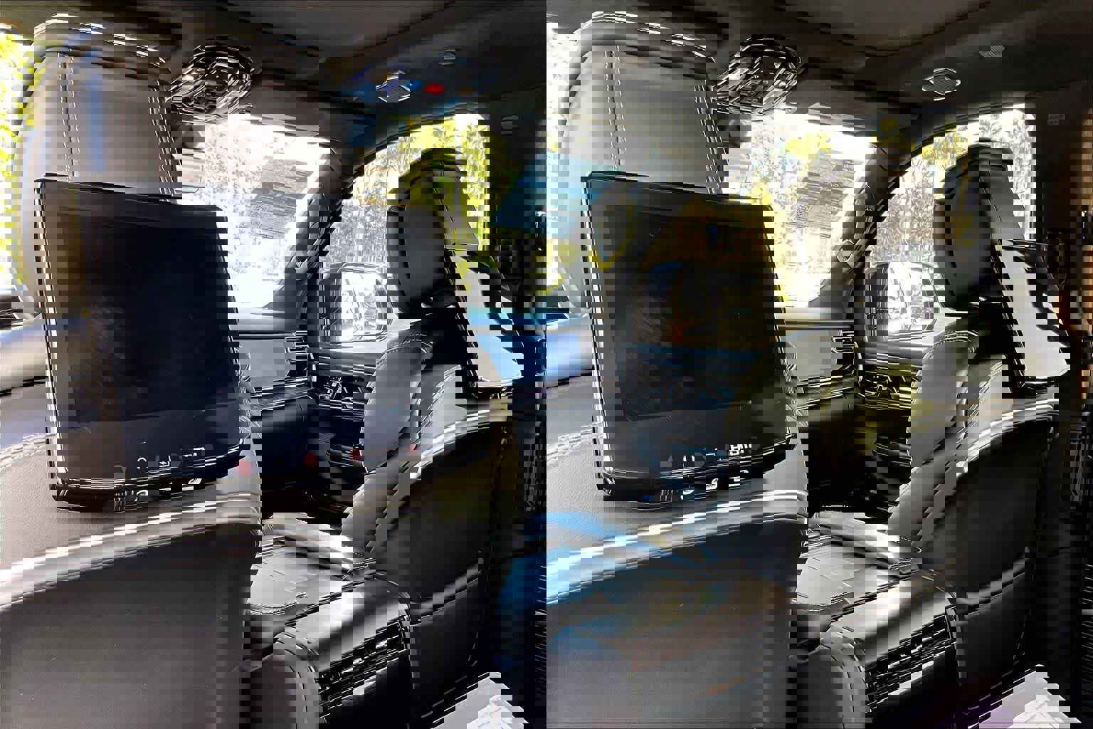 Used 2022 Jeep Grand Wagoneer Series II w/ Premium Group II image 33