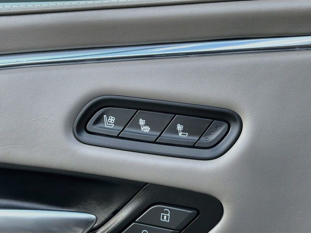 Certified 2023 Cadillac Escalade Sport Platinum w/ LPO, Floor Liner Package AWD/4WD image 21