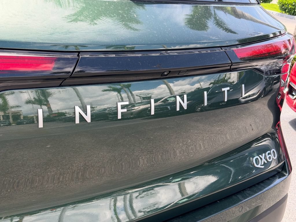 Used 2026 INFINITI QX60 Luxe w/ Cargo Package FWD image 10
