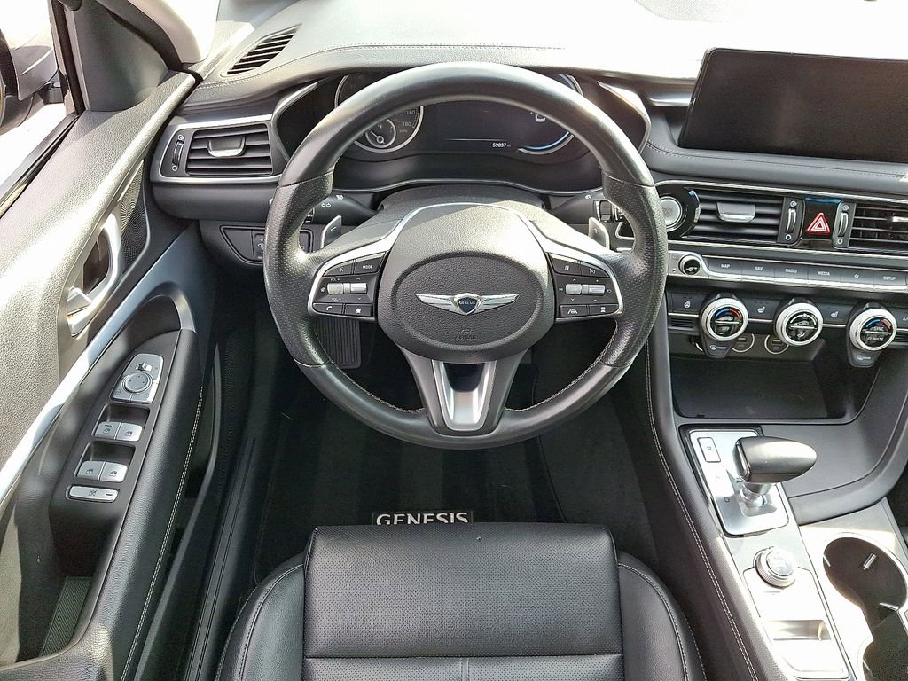 Used 2023 Genesis G70 2.0T image 11
