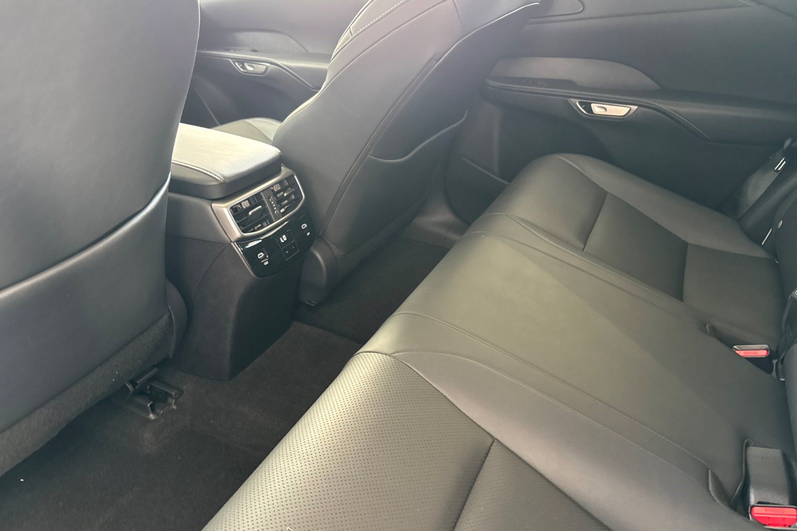 Certified 2025 Lexus RX 350 FWD w/ Technology Package image 15