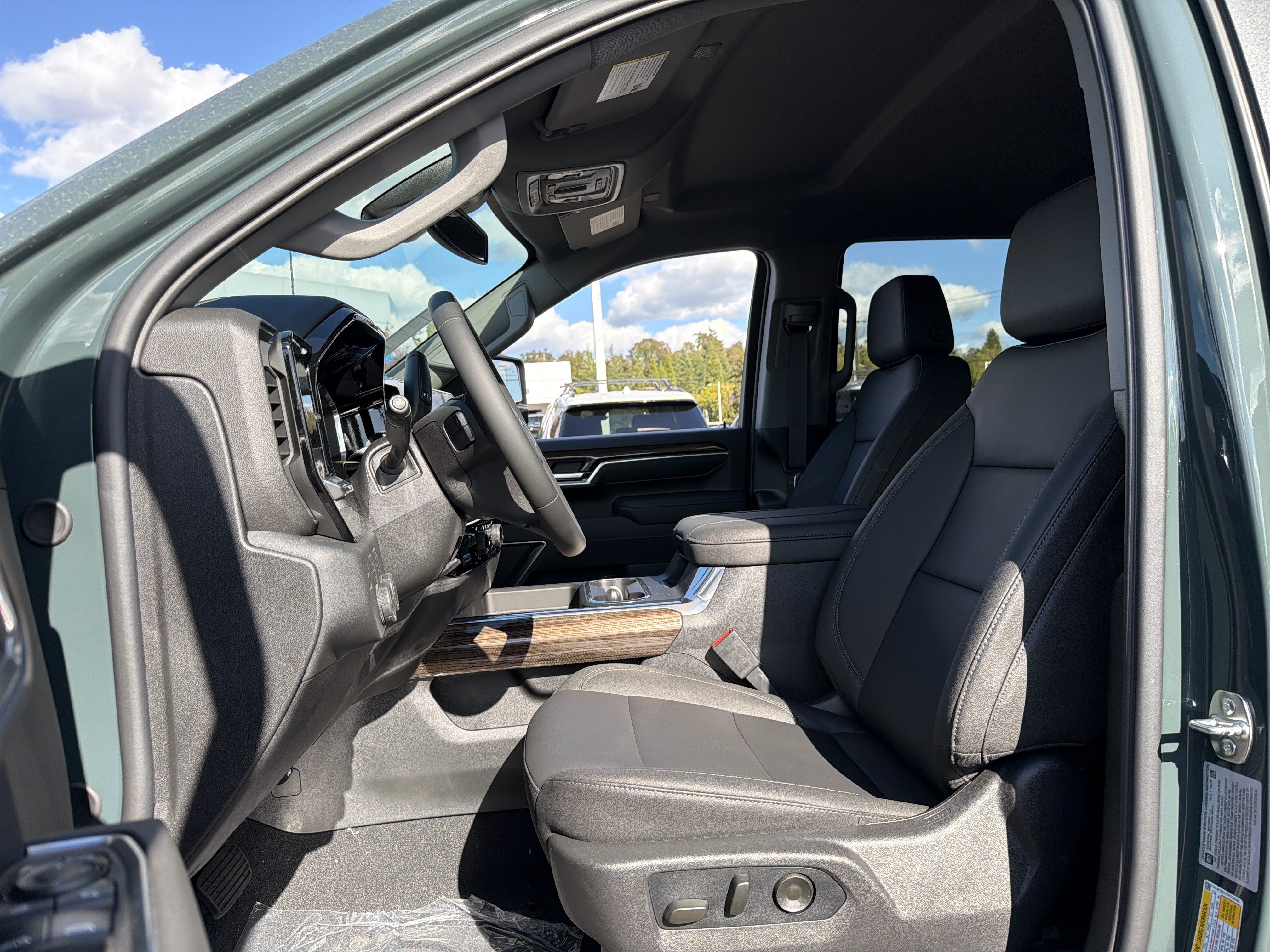 New 2026 Chevrolet Silverado 3500 LT w/ Trail Boss Package AWD/4WD image 10